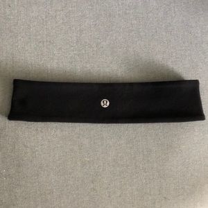 black lululemon headband